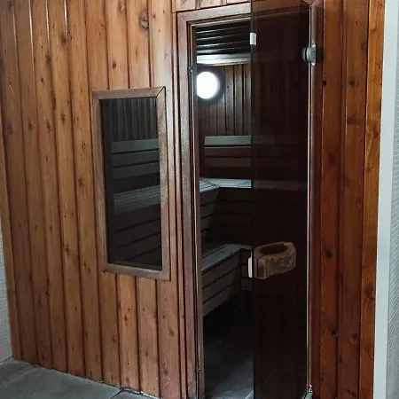 Confortable Avec Terrasse, Piscine Et Sauna A - 4 Pers, 27 M² - Fr-1-165b-51 Jausiers