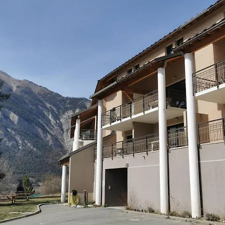 Apartment Confortable Avec Terrasse, Piscine Et Sauna A - 4 Pers, 27 M² - Fr-1-165b-51 Jausiers